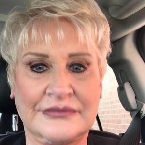 Meet your Posher, Lynn